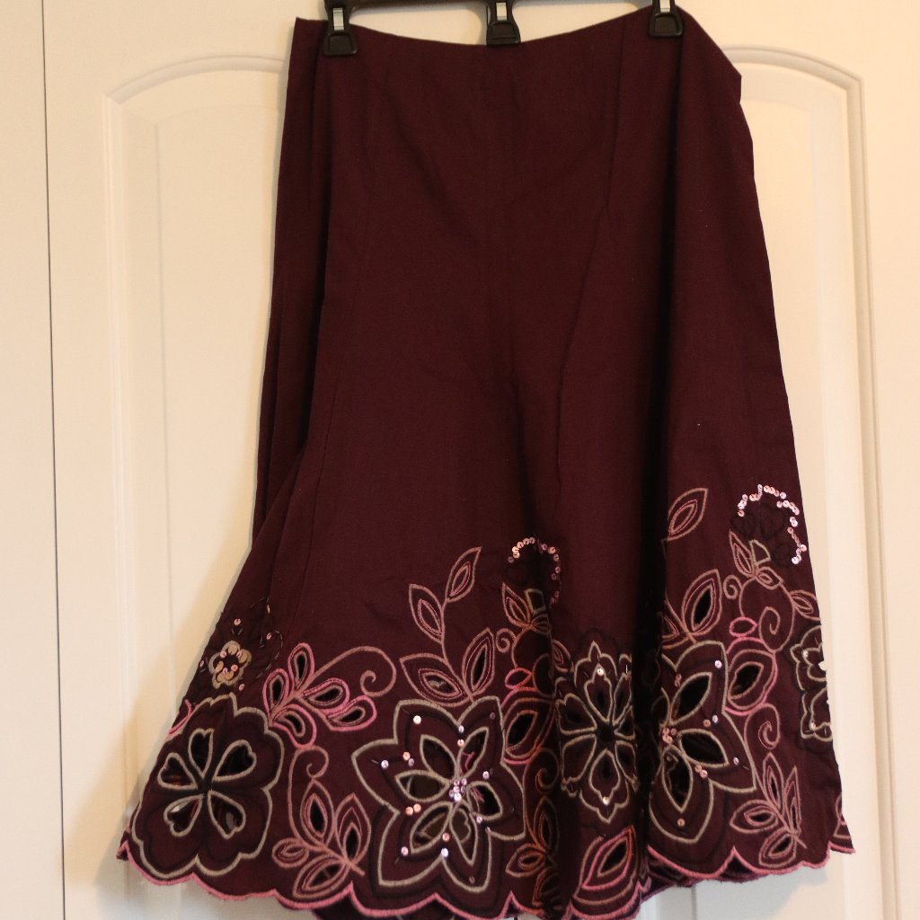 Sunny Leigh Embroidered Cut Out Sequin A-Line Skirt Size 8 New With Tags